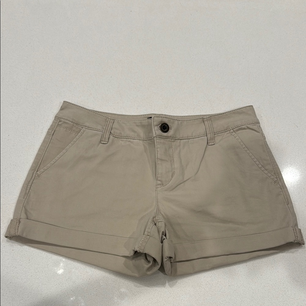 Express Khaki Everyday Shorts with Flat Front Design